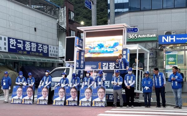 �豤�� ���ִ� �ܾ籺�� �ĺ� ������ ����