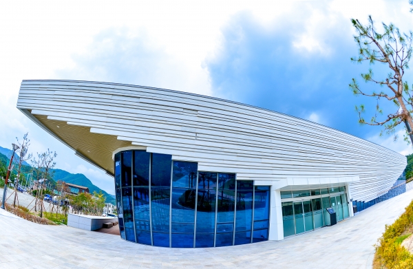 ��õ�� �Ǹ��� ����ڹ��� ���� ����