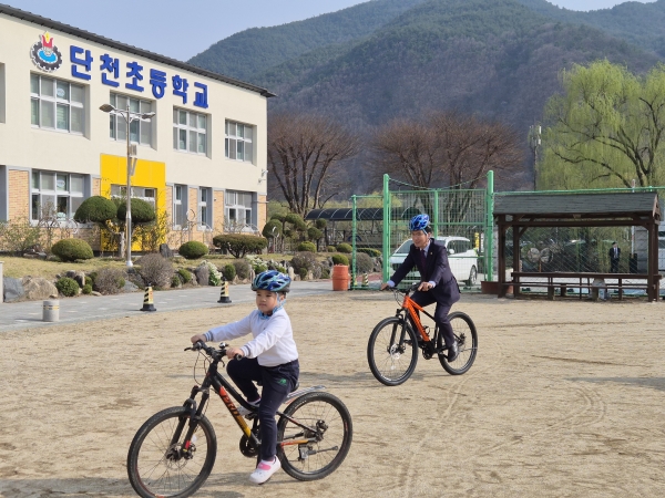 ���ǿ� ��ϱ����� �ܾ� �ѱ�ȣ�ڰ����� ��õ�� �湮